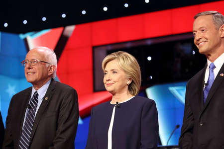 LAS VEGAS, NV - OCTOBER 13 2015: (L-R) Democratic presidential debate features candidates  Bernie Sanders, Hillary Clinton and Martin O'Malley at Wynn Las Vegas.のeditorial素材