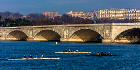 APRIL 10, 2018 - WASHINGTON DC - Memorial Bridge crosses Potomac River in front of Rosslyn, Washington D.C.のeditorial素材