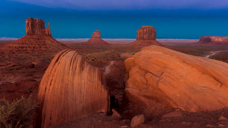 SEPT 13, 2018 MONUMENT VALLEY TRIBAL PARK, UTAH, USA - Monument Valley at sunset, Navho Tribal Park Utah/Arizona borderのeditorial素材