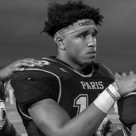 OCTOBER 12, 2018, PARIS TEXAS, USA - Star Spangled Banner performed. - Paris Texas Wildcats defeat Celina, Bobcats 54-7 in High School Division 4 Football Gameのeditorial素材