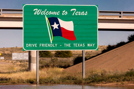OCT 10, 2018, TEXAS, USA - Welcome to Texas State Signのeditorial素材
