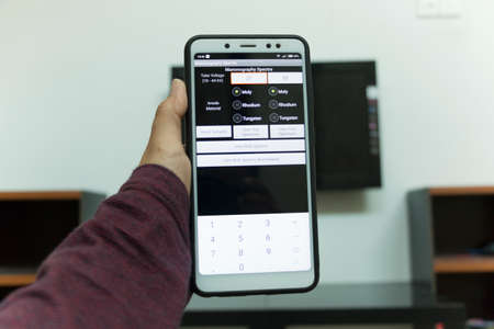 Negeri Sembilan, Malaysia - August 30, 2018: Dailyrounds application on smartphone. It is an application to help medical students in daily hospital rounds.のeditorial素材