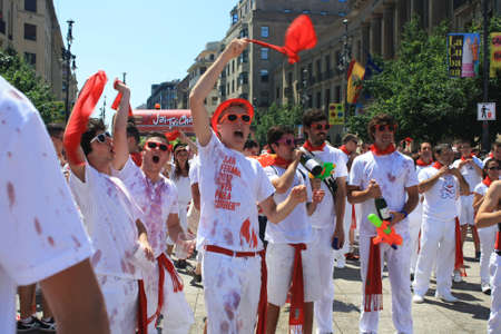 first day of San Fermin holiday in Pamplona, young shouting in the street
editorial useのeditorial素材