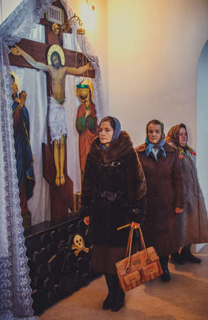 LUTSK, UKRAINE - 14 OCTOBER 2016: Ukrainian parishioners of the Orthodox Church during Slavonic Religious celebration Pokrovのeditorial素材