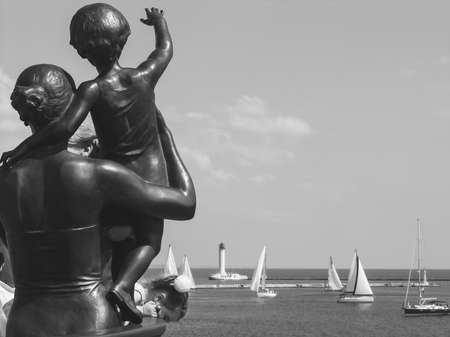Odessa, Ukraine - 24 August 2009: Monument to wife sailor in sea portのeditorial素材