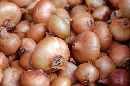 Full Frame Shot Of Purple Onions. Fresh purple onions as a background.の写真素材