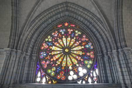 stained glass window in Basilica Del Voto Nacional, Quito, Ecuadorのeditorial素材