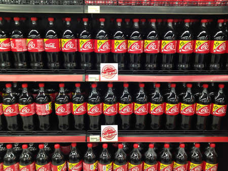 BANGKOK,THAILAND - JANUARY 23,2017 : Coca-Cola row in shelves at Maxvalue Luksi,Bangkok Thailandのeditorial素材