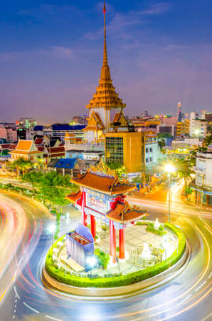 BANGKOK, THAILAND - FEBRUARY 8, 2017: Traffic passes through Chinatown at Odeon Roundabout. The roundabout marks one end of Chinatownのeditorial素材