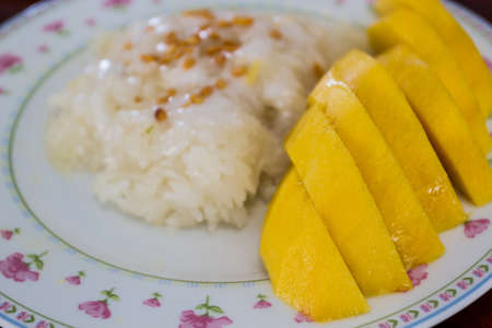 Mango sticky rice, delicious dessert for Thailand.の写真素材