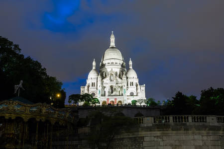 Evening view of Evening view of Basilica Sacre Coeur in Montmartre in Paris, France.のeditorial素材