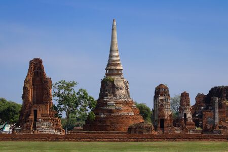 Old temple Wat Ma Ha That in Ayutthaya, Thailandの写真素材