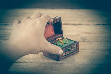 Hand open a Duo ring in box for the wedding dayの写真素材