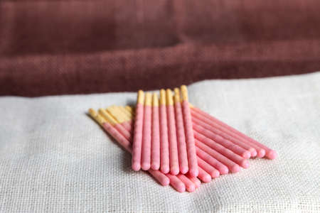 Japanese snack food biscuit stick strawberry coated