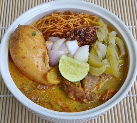 khao soi , curry noodles , thai foodの写真素材