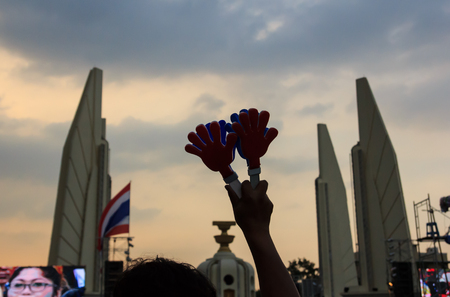 BANGKOK - NOVEMBER 21: Thailand's protest at Democracy Monument against the government at Ratchadamnoen road on November 21, 2013 in Bangkok, Thailand.のeditorial素材