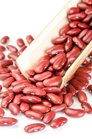 red kidney bean on the white backgroundの写真素材