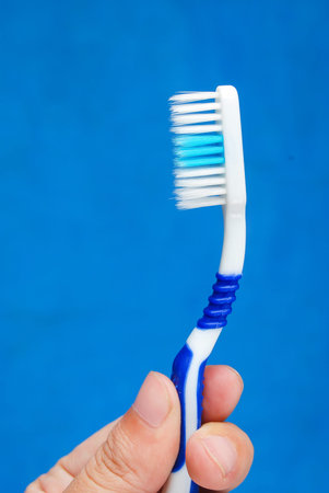 Tooth brush