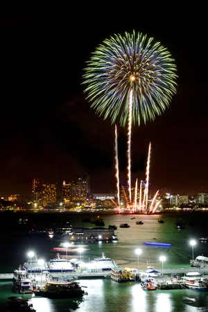 pattaya international fireworks festival 2018 at chonburi thailandのeditorial素材