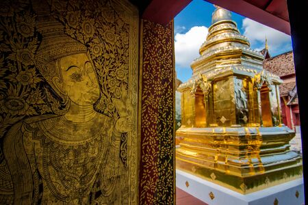 Thai temple Wat Phra Singhの写真素材