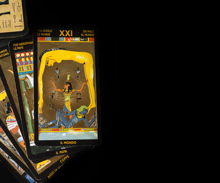 SEPTEMBER 05, 2017 - SAINT PETERBURG, RUSSIA: tarot Nefertary card at black background. studio shotのeditorial素材