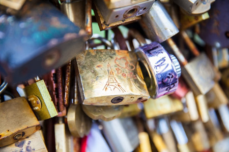 Close-up of the Love locks at Pont Neuf in Parisのeditorial素材