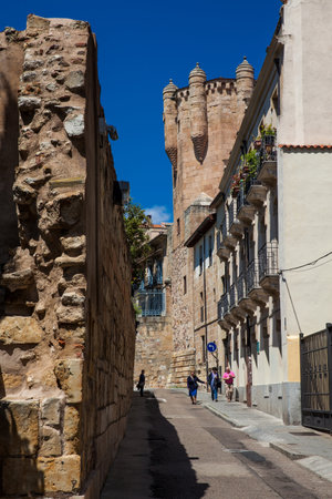 SALAMANCA, SPAIN - MAY, 2018: The historical Clavero Tower built on the fifteenth century in the city of Salamaca in Spainのeditorial素材