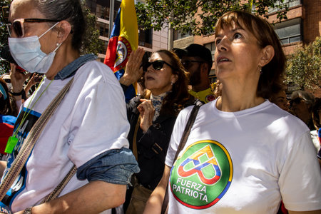 Bogota, Colombia - 14th November 2023. Citizen protest in front of the Ministry of Health against the Health Reform proposed by the Government of Gustavo Petro in Bogota.のeditorial素材