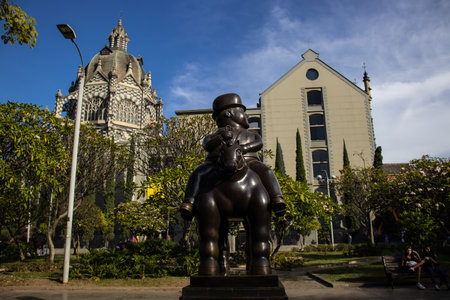 MEDELLIN, COLOMBIA - JANUARY 17, 2024: Man on Horseback. Bronze sculptures by the famous Colombian artist Fernando Botero Angulo in the square that bears his name in the center of the city of Medellin.のeditorial素材