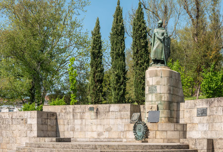 Guimaraes, Portugal - CIRCA APRIL 2018 : Statue of the first king of Portugal D Afonso Henriques. Guimaraes, Portugalのeditorial素材