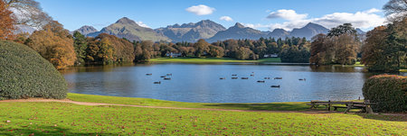 Stunning Autumn Lake Scenic View Picturesque Mountains Tranquil Nature Landscape Breathtaking Fallの素材