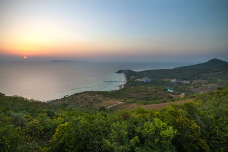 Top view of Koh Larn island samae beach in Pattaya city, Chonburi Thailand.の写真素材