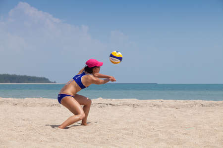 Thailand - April, 14: Samila-Chang AVC Beach Volleyball Tour-Samila Open 15th. 14-18 April 2014. Samila beach,Songkhla, Thailand. Fujii Sakurako, Japan player.のeditorial素材