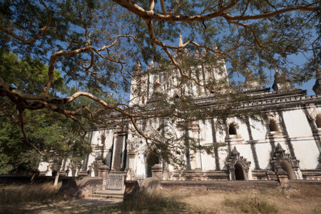 Myanmar, Bagan, the plain old temple ruins.