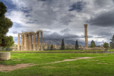 high dynamic range photo of the Temple of Olympian Zeus in Athensの写真素材