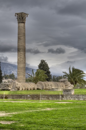 high dynamic range photo of the Temple of Olympian Zeus in Athensの写真素材