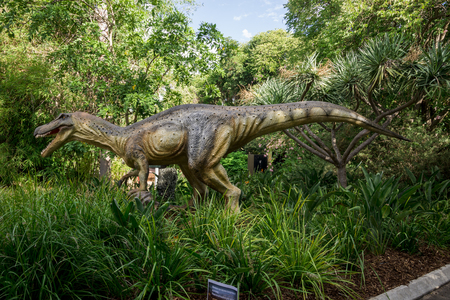 Baryonyx in tall grass display model in Perth Zoo as part of Zoorassic exhibitionのeditorial素材
