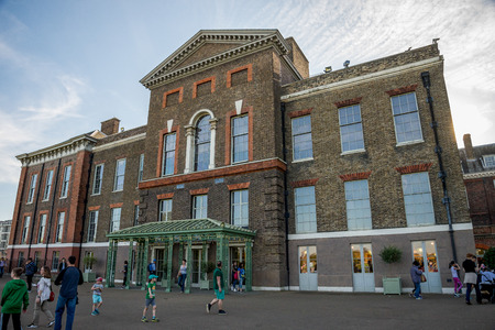 Public front entrance to Kensington Palace with a cafe and giftshop, London, Englandのeditorial素材