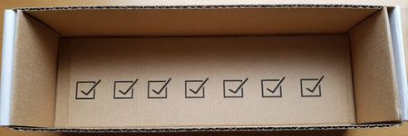 Box features multiple hidden checkmarks already marked, leaving the top section empty, suggesting pre-agreed terms without user awareness.の素材