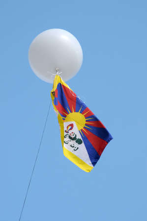 Vilnius, Lithuania - March 10, 2010: In commemoration of Tibet rebellion (10-03-1959). Demonstrators asking for free Tibet at the Chinese embassy in Vilnius, Lithuania.のeditorial素材