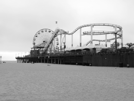 LOS ANGELES - SEPTEMBER 17  Santa Monica Pier in Los Angeles, CA on September 17, 2011   The long, narrow Municipal Pier opened September 9, 1909 のeditorial素材