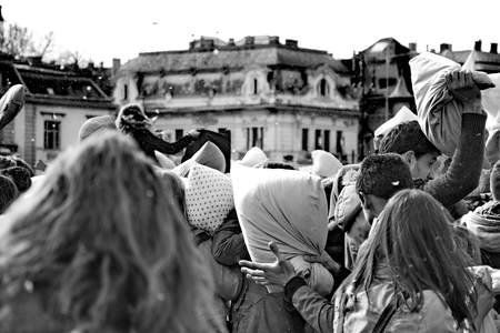 BUDAPEST, HUNGARY - APRIL 04:Pillow fight day on Heroes Square  in Budapest, Hungary on April 04, 2015のeditorial素材