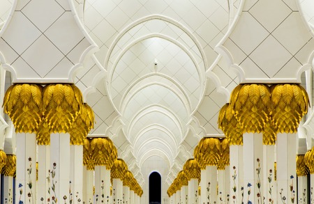 Interior of Sheikh Zayed Mosque  in United Arab Emiratesのeditorial素材
