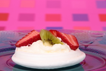 pavlova Meringue  tradiitional australian dish in mini form の写真素材