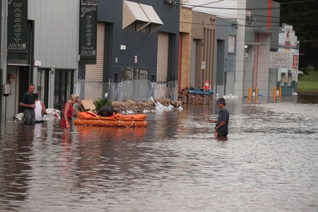 BRISBANE, AUSTRALIA - JAN 12 : Flood  Brisbane  Queensland declared natural disater January 12, 2011 in Brisbane, Australia のeditorial素材