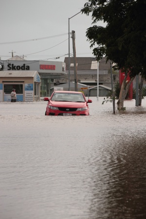 BRISBANE, AUSTRALIA - JAN 12 : Flood  Brisbane  Queensland declared natural disater January 12, 2011 in Brisbane, Australia のeditorial素材