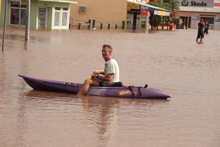 BRISBANE, AUSTRALIA - JAN 12 : Flood  Brisbane  Queensland declared natural disater January 12, 2011 in Brisbane, Australia のeditorial素材