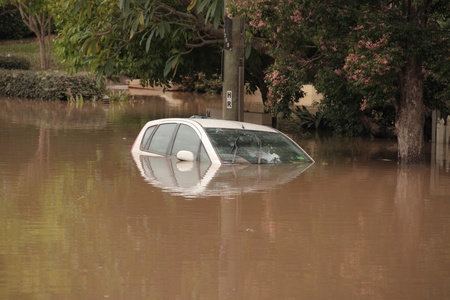 BRISBANE, AUSTRALIA - JAN 13 : Flood  Brisbane  auchenflower area Queensland declared natural disater January 13, 2011 in Brisbane, Australia のeditorial素材