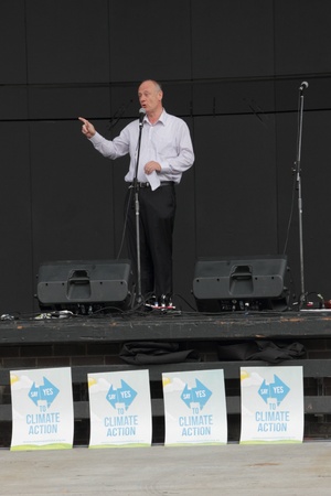 BRISBANE, AUSTRALIA - JUNE 6 : World Visions reverend Tim Costello addresses rally at say Yes protest during World environment day 6, 2011 in Brisbane, Australia のeditorial素材