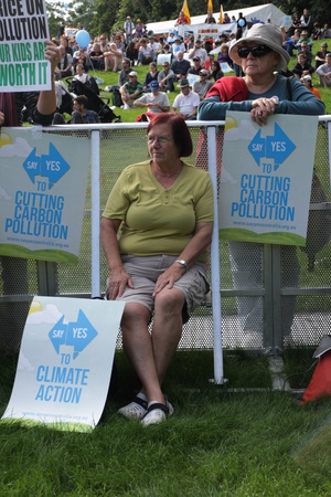 BRISBANE, AUSTRALIA - JUNE 6 : older women with cut pollution and say yes to carbon tax protest signs at during World Enviroment Day rally 6, 2011 in Brisbane, Australia のeditorial素材